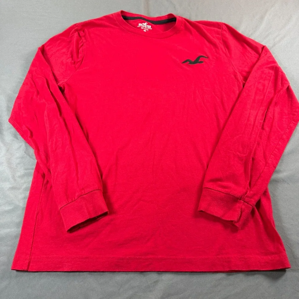 Hollister Mens Must-Have Collection Long Sleeve T-Shirt Red Logo Size M